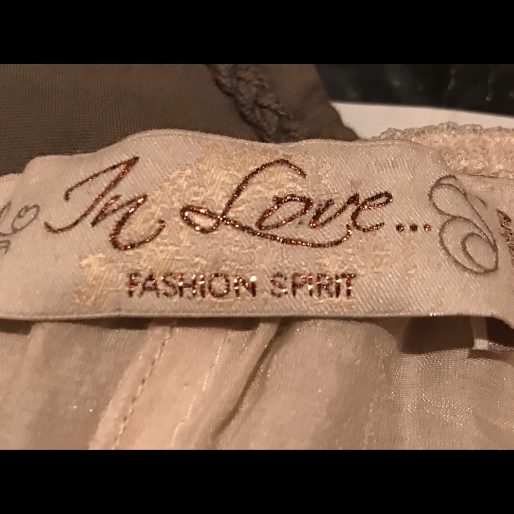 Delicate, feminine & sexy cream lace dress - Picture 8 of 8